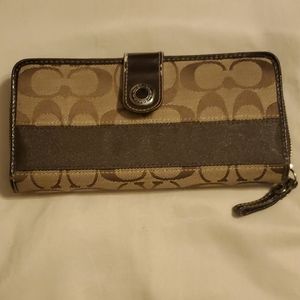 Coach wallet REDUCED PRICE😊